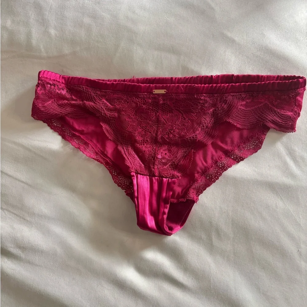 Elegant Lace Bottoms in Deep Pink - Picture 1 of 2